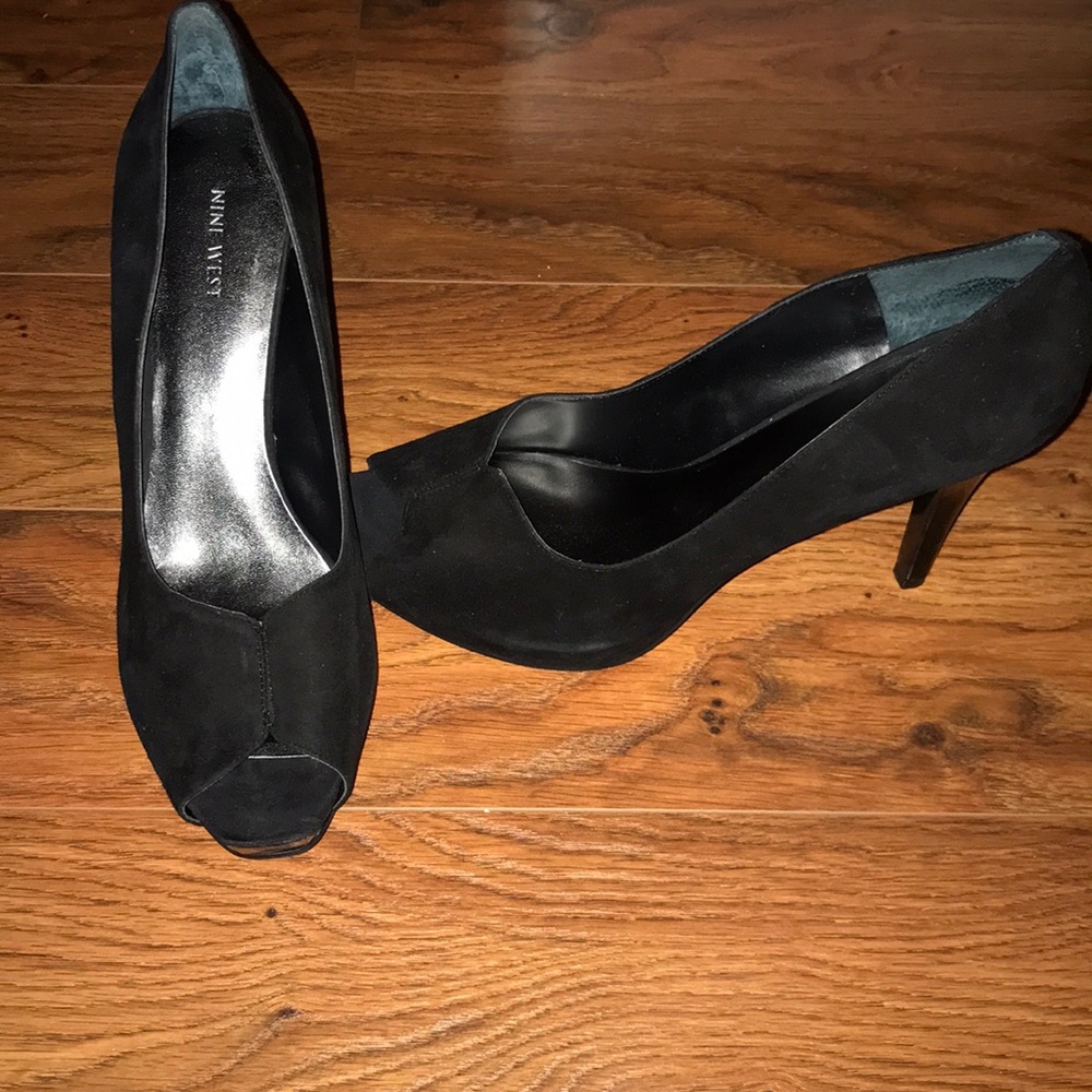 Nine West Suade Black Peep toe Pumps
